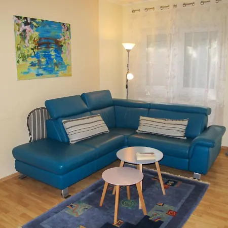 Semesterbostad Lenzer Hoeh-4 By Interhome